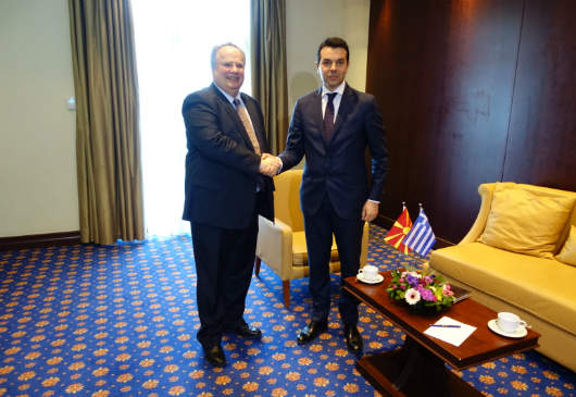 Foreign Minister Kotzias meets with the Foreign Minister of FYROM, Nikola Poposki, on the margins of the Quadrilateral Meeting in Thessaloniki (22 April 2016)