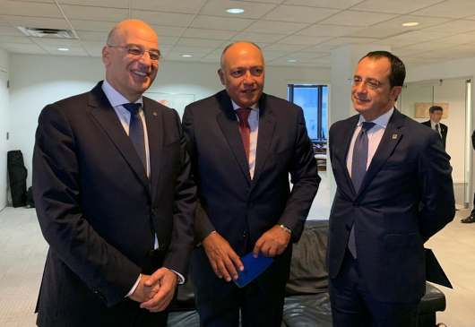 Déclaration du ministre des Affaires étrangères, N. Dendias à l’issue de la rencontre tripartite des ministres des Affaires étrangères de la Grèce, de Chypre et de l’Egypte (New York, 27 septembre 2019)