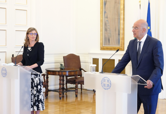 Déclarations du ministre des Affaires étrangères, N. Dendias, à l’issue de sa rencontre avec la vice-Première ministre et ministre des Affaires étrangères de la Bulgarie, Ek. Zaharieva (Athènes, 27.07.2020)