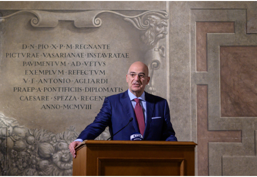 Discours du ministre des Affaires étrangères ,Nikos Dendias, lors de l'exposition d'art grec « Comunione di Persone » au Vatican (Vatican, 08.11.2021)