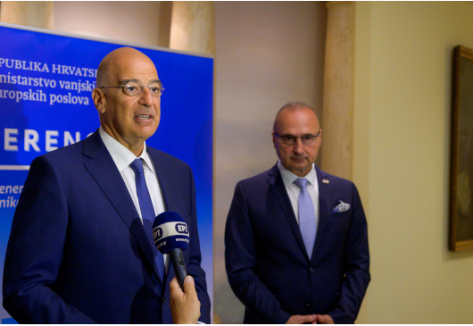 Déclaration du ministre des Affaires étrangères, Nikos Dendias, aux journalistes grecs à l'occasion de sa participation à la conférence annuelle des ambassadeurs, consuls généraux et attachés militaires de Croatie (Zagreb, 26.08.2022)