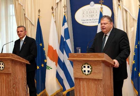 Déclarations du vice-premier ministre et ministre des Affaires étrangères, E. Vénizélos et du ministre de la Défense de la République de Chypre, F. Fotiou