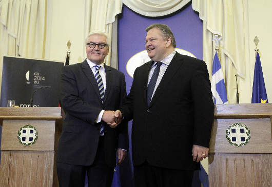 Conférence conjointe de E. Vénizélos, vice-premier ministre et ministre des Affaires étrangères et de Frank Walter Steinmeier, ministre allemand des Affaires étrangères