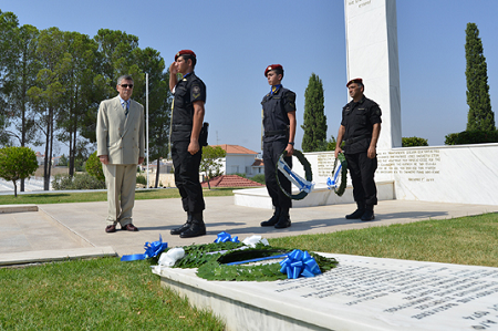 Έναρξη των ανασκαφικών εργασιών για τον εντοπισμό του μεταγωγικού αεροσκάφους ΝΟΡΑΤΛΑΣ, Τύμβος Μακεδονίτισσας (Λευκωσία 27-7-2015).