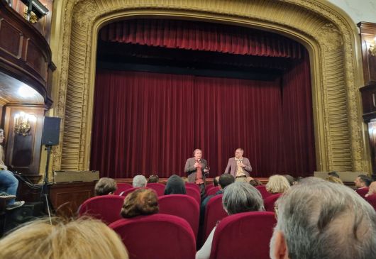 Vorführung des Dokumentarfilms „Kisses to Children“ von Vassilis Looules im METRO Kinokulturhaus (26.11.24)