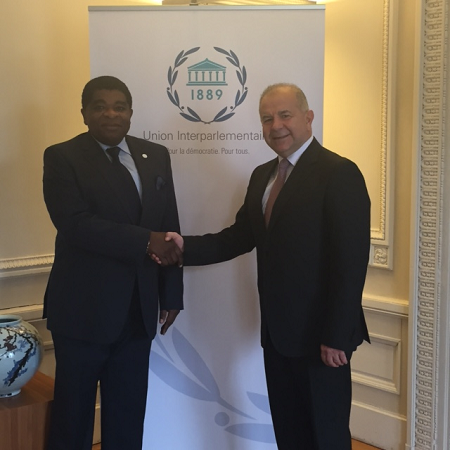 Visit of the Permanent Representative of Greece, Ambassador Alexis Alexandris to the Secretary General of Inter-Parliamentary Union (IPU), Mr. Martin Chungong (12.11.2015).