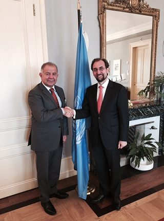 Meeting of the Permanent Representative of Greece, Mr. A. Alexandris with the High Commissioner on Human Rights, Mr. Zeid Ra'ad A1 Hussein (Geneva, 18 September 2015)