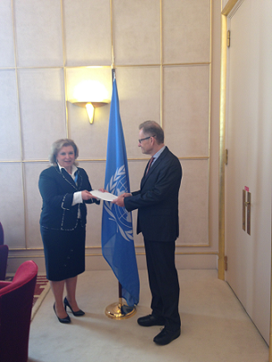 Presentation of credentials by the Permanent Representative of Greece Ambassador Anna Korka to UNOG Director General Mr M. Moller