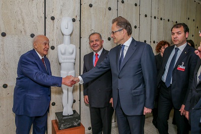 President Papoulias visits CERN and the United Nations Office in Geneva (UNOG)