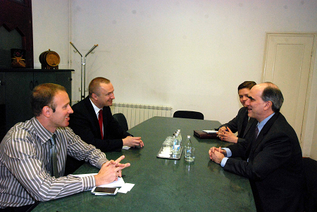 Ambasador Grčke Konstantinos Ikonomidis sastao se sa predsednikom Demokratske stranke Bojanom Pajtićem  (Beograd, 14.5.2015.)